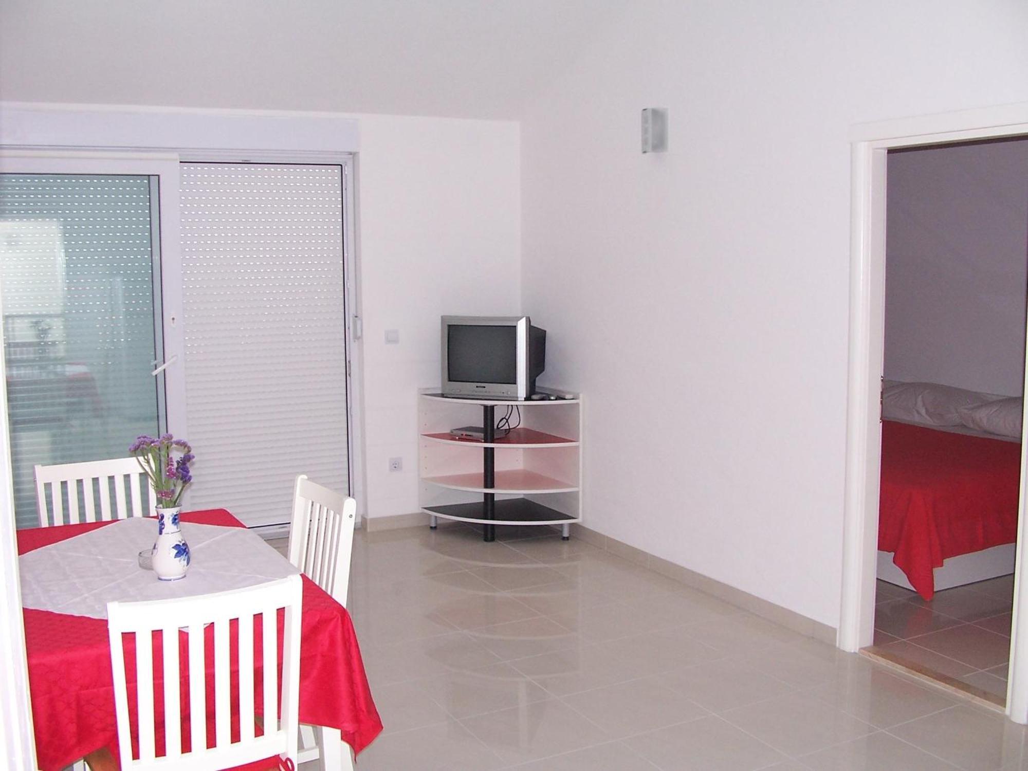 Apartments Perdijic Nemira Omis Exterior photo